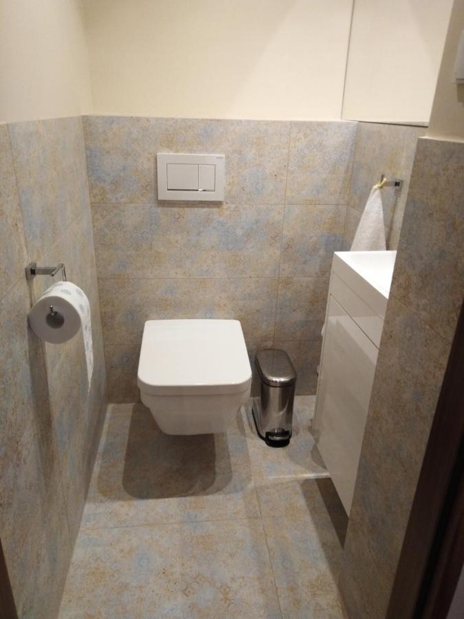 Apartament Zielony Przyladek Brwinow エクステリア 写真