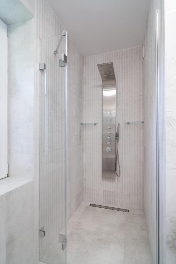 Apartament Zielony Przyladek Brwinow エクステリア 写真